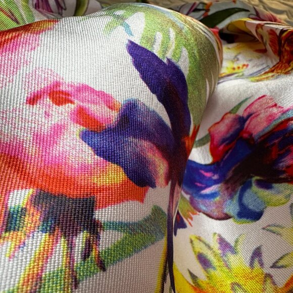 Medium-Revampe Birds in the flowers pattern Puffy Mini - Picture 13 of 16